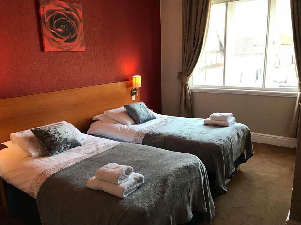 The Bear Inn Hodnet Esterno foto