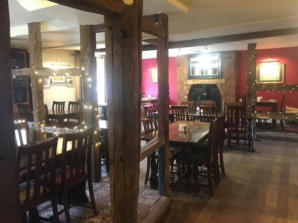 The Bear Inn Hodnet Esterno foto